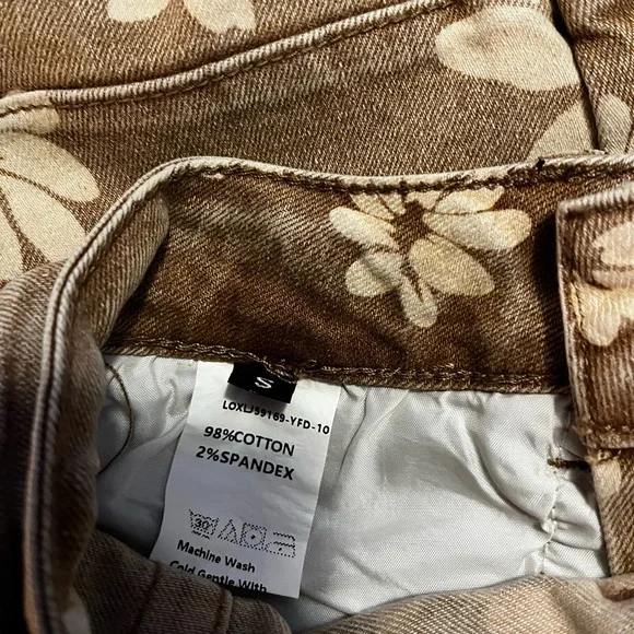 Loving/women’s NWT Floral High Rise Barrel Denim Jeans - Tan Size S - Picture 12 of 13